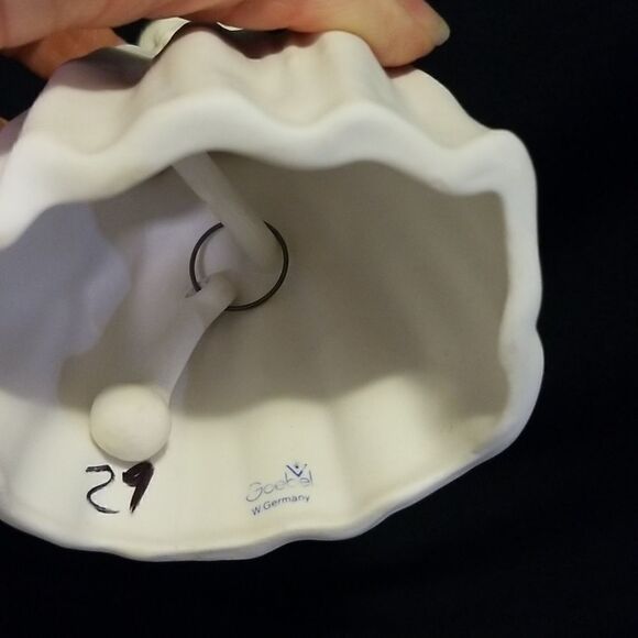 Vintage Victoria girl bell Goebel W Germany Ceramic Bells  5" Girl, Sweep Bell - Picture 10 of 12